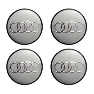 AUDI ΚΟΥΜΠΩΤΕΣ ΤΑΠΕΣ ΚΕΝΤΡΟΥ ΖΑΝΤΑΣ ΓΚΡΙ/ΧΡΩΜΙΟ (ΕΣΩΤΕΡ. 56 mm ΚΑΙ ΕΞΩΤΕΡ. 58 mm) – 4 ΤΕΜ.