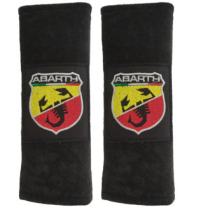 ABARTH ΜΑΞΙΛΑΡΑΚΙΑ ΓΙΑ ΖΩΝΗ ΑΣΦΑΛΕΙΑΣ 21 X 7,5 cm ΣΕ ΜΑΥΡΟ ΧΡΩΜΑ ΜΕ ΑΣΠΡΟ/ΚΟΚΚΙΝΟ/ΚΙΤΡΙΝΟ/ΠΡΑΣΙΝΟ LOGO – 2 ΤΕΜ.