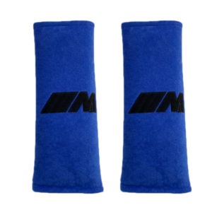 M3 ​ΜΑΞΙΛΑΡΑΚΙΑ ΓΙΑ ΖΩΝΗ ΑΣΦΑΛΕΙΑΣ 21 X 7,5 cm ΣΕ ΜΠΛΕ ΧΡΩΜΑ ΜΕ ΜΑΥΡΟ LOGO – 2 ΤΕΜ.