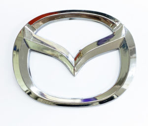 MAZDA ΣΗΜΑ 3D ΧΡΩΜΙΟΥ ΑΥΤΟΚΟΛΛΗΤΟ ΠΛΑΣΤΙΚΟ 14×11,1cm – 1 ΤΕΜ.