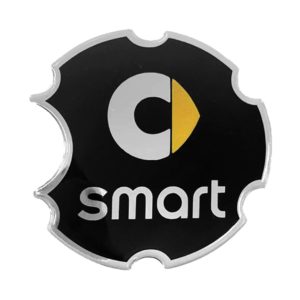SMART 450 1998-2006 ΑΥΤΟΚΟΛΛΗΤΟ ΤΑΠΑΣ ΡΕΖΕΡΒΟΥΑΡ 10,7 cm ΜΑΥΡΟ/ΧΡΩΜΙΟ/ΧΡΥΣΟ ΜΕ ΕΠΙΚΑΛΥΨΗ ΕΠΟΞΕΙΔΙΚΗΣ ΡΥΤΙΝΗΣ (ΥΓΡΟ ΓΥΑΛΙ) – 1 ΤΕΜ.