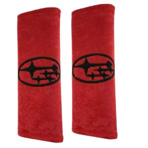 SUBARU​ ​ΜΑΞΙΛΑΡΑΚΙΑ ΓΙΑ ΖΩΝΗ ΑΣΦΑΛΕΙΑΣ 21 X 7,5 cm ΣΕ ΚΟΚΚΙΝΟ ΧΡΩΜΑ ΜΕ ΜΑΥΡΟ LOGO – 2 ΤΕΜ.