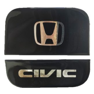 HONDA CIVIC 3/4/5D 2001>2006 ΑΥΤΟΚΟΛΛΗΤΟ ΤΑΠΑΣ ΡΕΖΕΡΒΟΥΑΡ 17,5 Χ15,5 ΜΑΥΡΟ/ΧΡΩΜΙΟ ΜΕ ΕΠΙΚΑΛΥΨΗ ΕΠΟΞΕΙΔΙΚΗΣ ΡΥΤΙΝΗΣ (ΥΓΡΟ ΓΥΑΛΙ) - 1 ΤΕΜ.