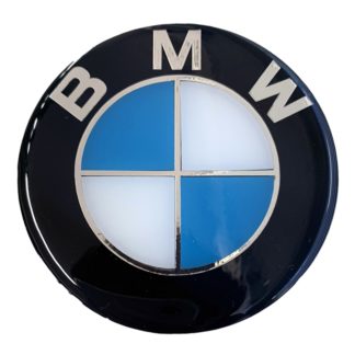 BMW ΑΥΤΟΚΟΛΛΗΤΟ ΣΗΜΑ ΚΑΠΩ 7,9 cm ΜΑΥΡΟ/ΓΑΛΑΖΙΟ/ΧΡΩΜΙΟ ΜΕ ΕΠΙΚΑΛΥΨΗ ΣΜΑΛΤΟΥ - 1 ΤΕΜ.
