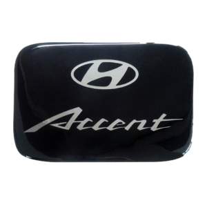 HYUNDAI ACCENT 4D/5D 2000-2006 ΑΥΤΟΚΟΛΛΗΤΟ ΤΑΠΑΣ ΡΕΖΕΡΒΟΥΑΡ 15,9 x 12,4 cm ΜΑΥΡΟ/ΧΡΩΜΙΟ ΜΕ ΕΠΙΚΑΛΥΨΗ ΕΠΟΞΕΙΔΙΚΗΣ ΡΥΤΙΝΗΣ (ΥΓΡΟ ΓΥΑΛΙ) – 1 ΤΕΜ.