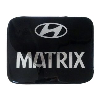 HYUNDAI MATRIX 5D 2001-2010 ΑΥΤΟΚΟΛΛΗΤΟ ΤΑΠΑΣ ΡΕΖΕΡΒΟΥΑΡ 17,5 x 14,7 cm ΜΑΥΡΟ/ΧΡΩΜΙΟ ΜΕ ΕΠΙΚΑΛΥΨΗ ΕΠΟΞΕΙΔΙΚΗΣ ΡΥΤΙΝΗΣ (ΥΓΡΟ ΓΥΑΛΙ) - 1 ΤΕΜ.