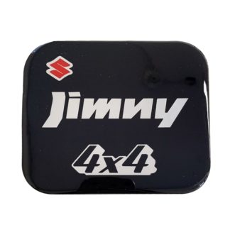 SUZUKI JIMNY 3D 1998-2018 ΑΥΤΟΚΟΛΛΗΤΟ ΤΑΠΑΣ ΡΕΖΕΡΒΟΥΑΡ 15,9 Χ 14 cm ΜΑΥΡΟ/ΧΡΩΜΙΟ ΜΕ ΕΠΙΚΑΛΥΨΗ ΕΠΟΞΕΙΔΙΚΗΣ ΡΥΤΙΝΗΣ (ΥΓΡΟ ΓΥΑΛΙ) - 1 ΤΕΜ.
